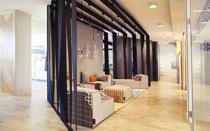 廣州辦公室裝修,辦公室裝修設(shè)計(jì),時(shí)尚品位辦公室,廣州裝飾公司.jpg 廣州辦公室裝修,辦公室裝修設(shè)計(jì),時(shí)尚品位辦公室,廣州裝飾公司.jpg