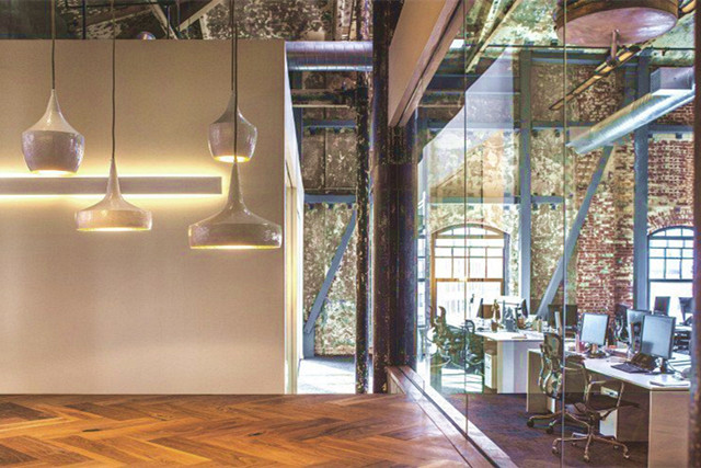 廣州辦公室裝修,loft辦公設(shè)計(jì),廣州裝修設(shè)計(jì)公司,工業(yè)風(fēng)格辦公設(shè)計(jì).jpg